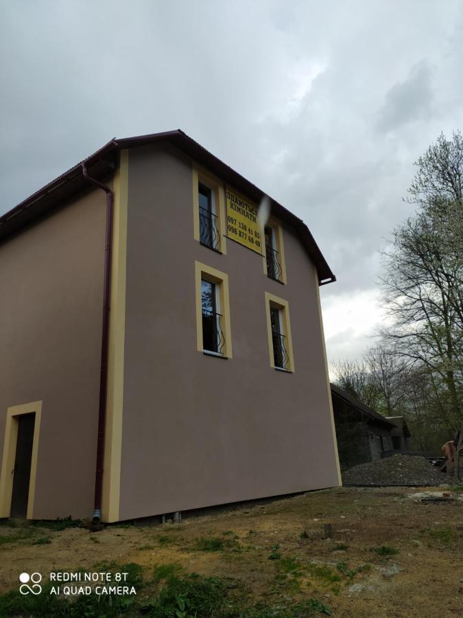 Panorama Apartment Kvasy Luaran gambar